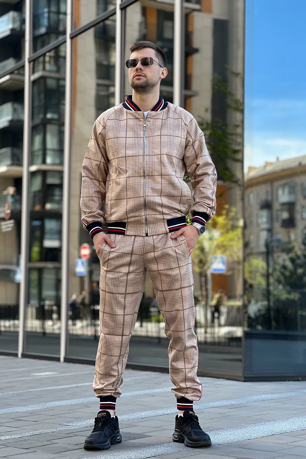 Sand British Gentlemen Tracksuit — front view