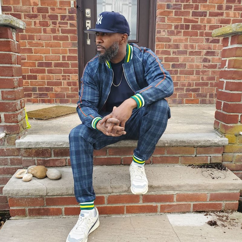 Customer photo review: Ronald D. in a blue plaid Gentlemen tracksuit