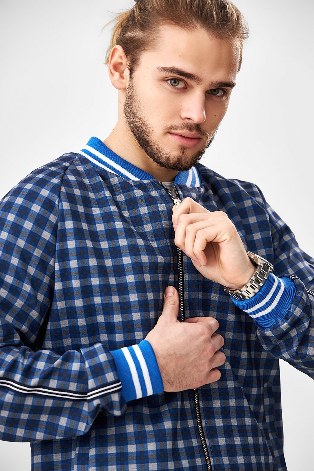 Blue Gingham Check Gentlemen Tracksuit — close-up of the collar and zipper