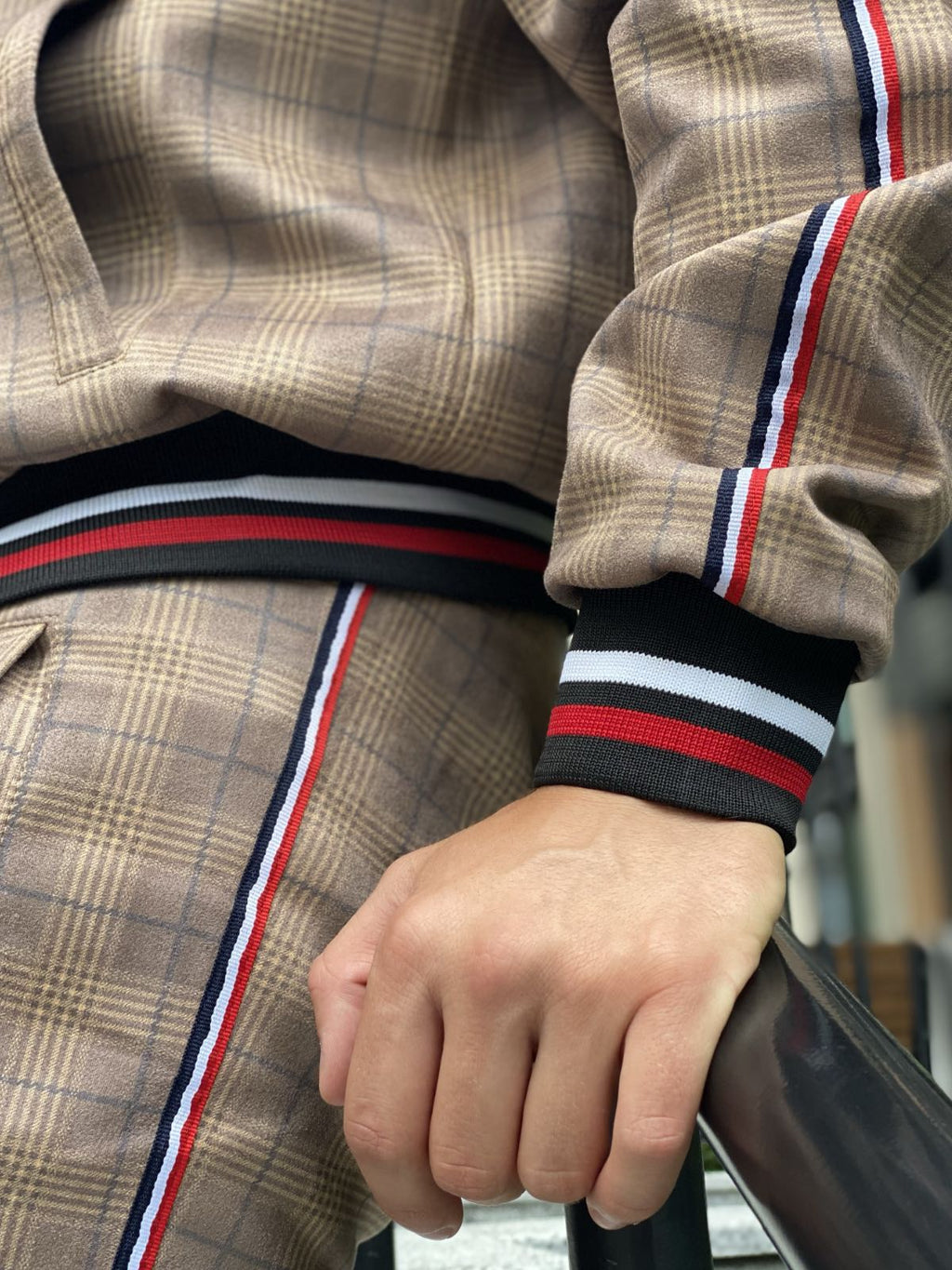 Camel Coach Gentlemen Tracksuit — close-up of the cuff and side stripe