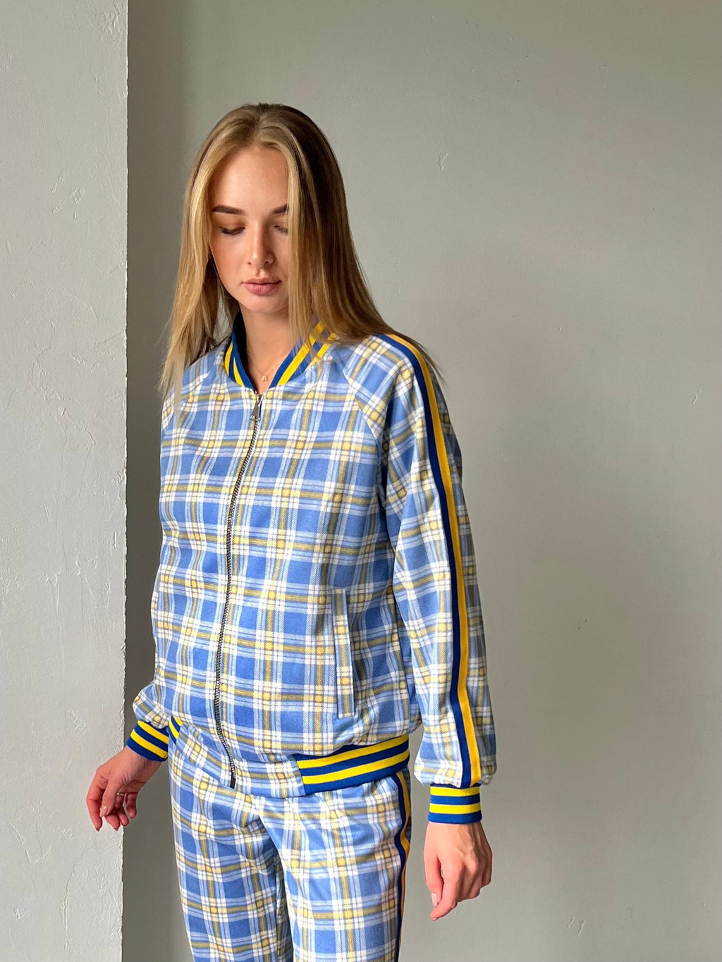 Women's Blue & Yellow Tartan Tracksuit — close-up of the bomber jacket