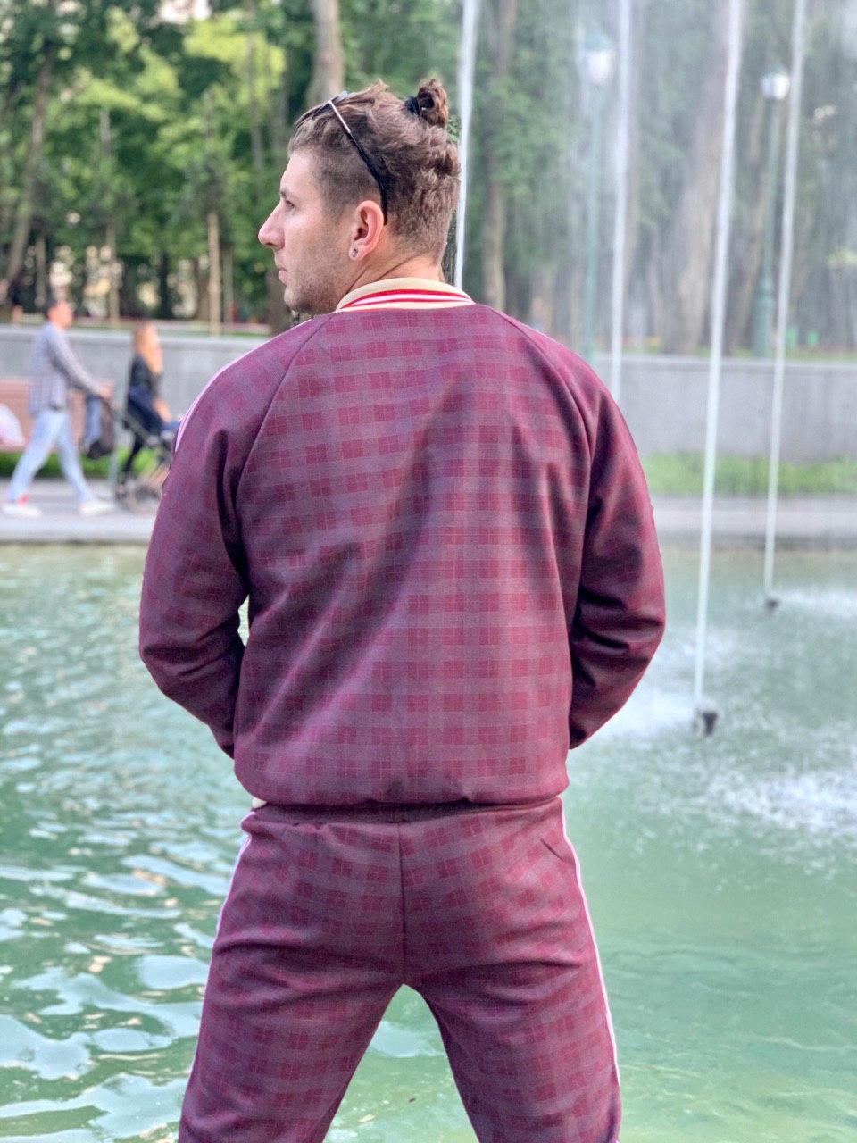 Burgundy Plaid Gentlemen Tracksuit — close-up of the jacket back